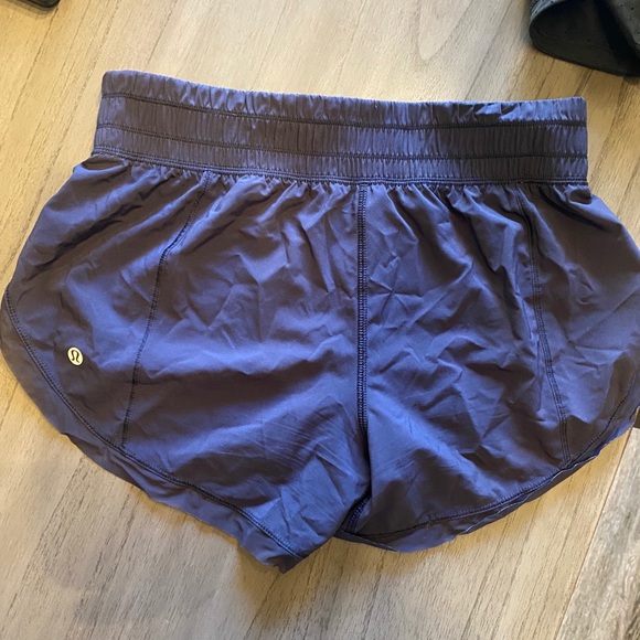 Lululemon shorts - Picture 3 of 5